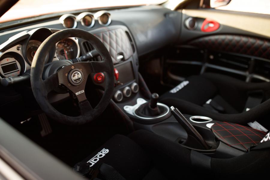 Интерьер Nissan 370Z Project Clubsport 23 (Z34) 2018 года  (фото 5 из 9)